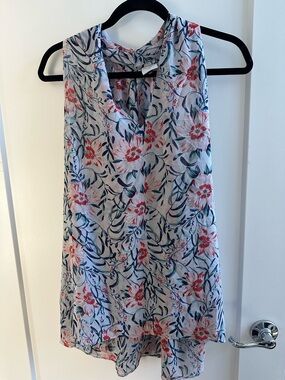 Floral Sleeveless V-Neck Women’s Top